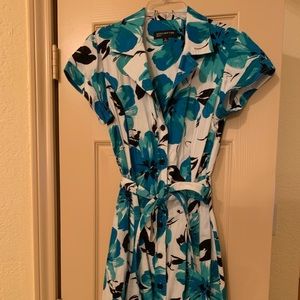 Botton front dress